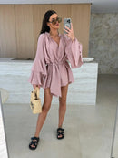 Vestido elegante para mulher com pregas, castanho, decote em V profundo, mangas compridas, modelo curto, moda feminina primavera/verão 2025, largo e elegante.