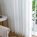 Painel de cortina transparente em chiffon branco – Elegância suave para uma casa leve e acolhedora.