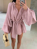 Vestido elegante para mulher com pregas, castanho, decote em V profundo, mangas compridas, modelo curto, moda feminina primavera/verão 2025, largo e elegante.