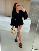 Vestido elegante para mulher com pregas, castanho, decote em V profundo, mangas compridas, modelo curto, moda feminina primavera/verão 2025, largo e elegante.