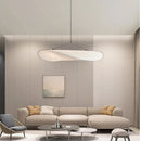 Candeeiro suspenso moderno com comando – Decoração elegante e acessível para a sua casa.