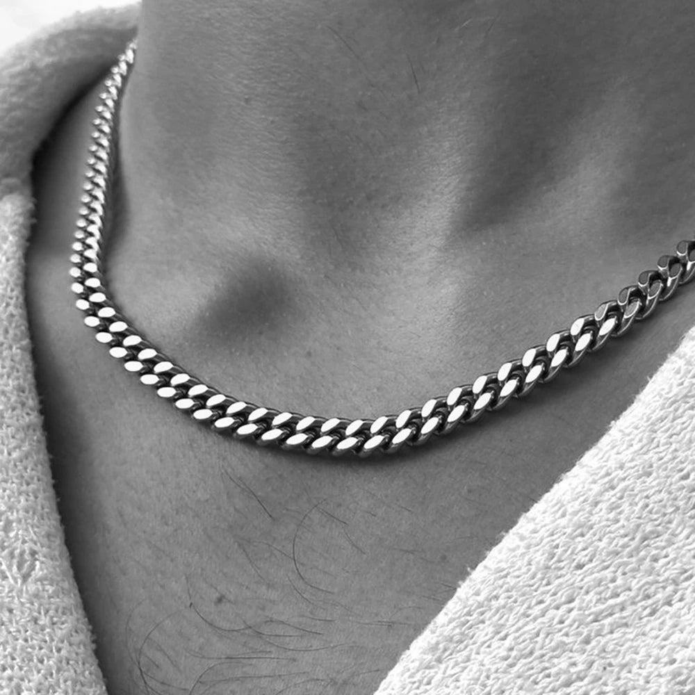 Stainless Steel Chain Necklace – Durable and Stylish for Everyday Wear