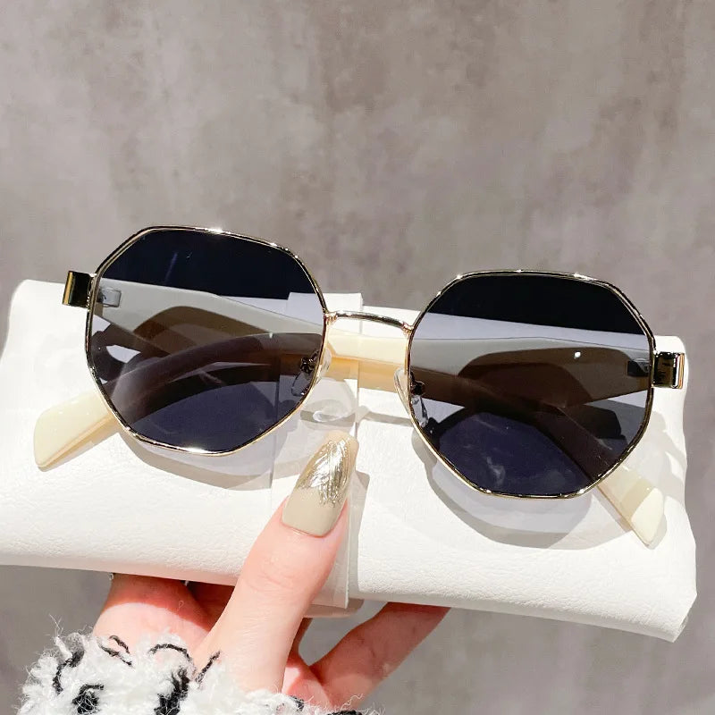 Maya – Retro Polygonal Metal Frame Sunglasses