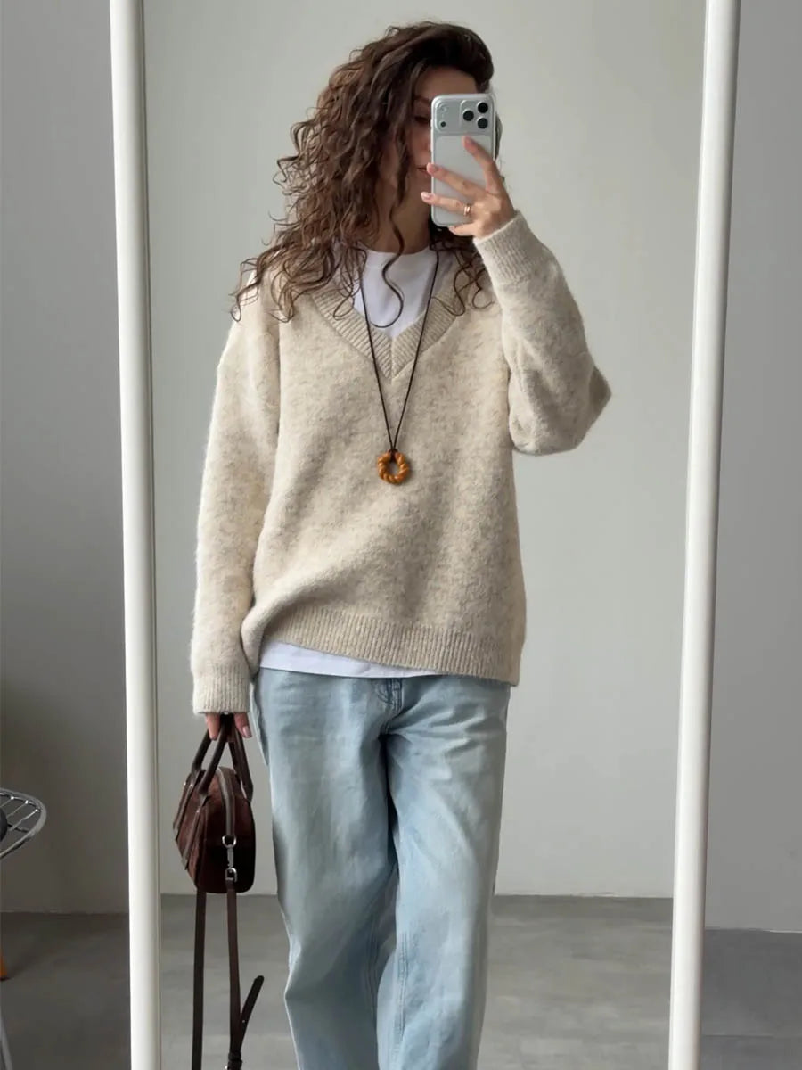 Hirsionsan 2025 New Soft Loose V Neck Knitted Sweaters Women Winter Solid Female Pullovers & Scarf Warm Basic Knitwear Jumper