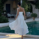 Vestido midi branco com folhos