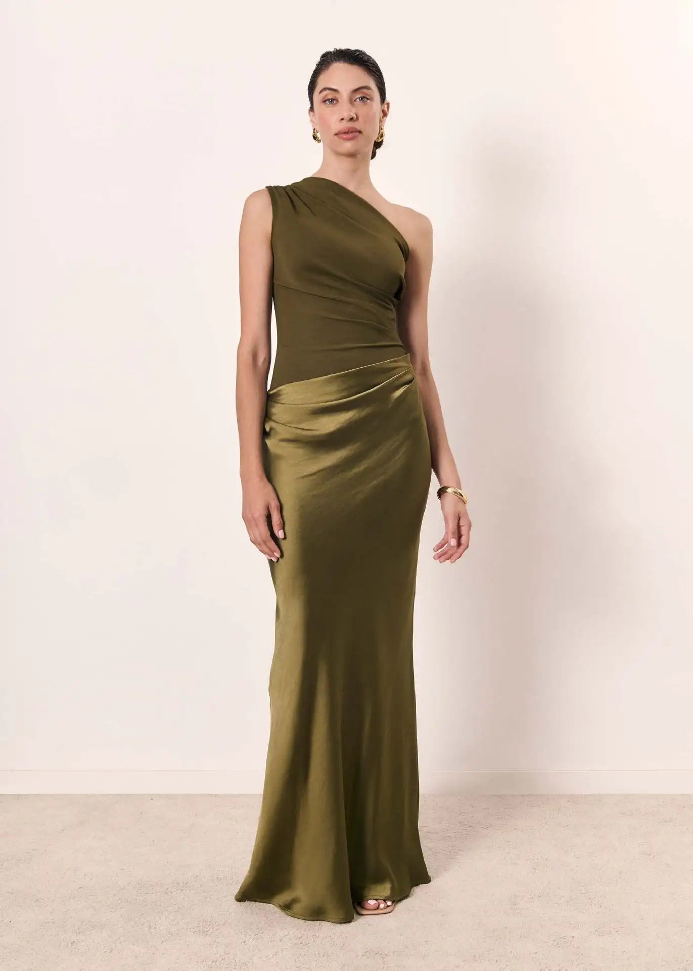 One-Shoulder Satin Maxi Dress  Elegant & Sexy Bodycon Style for Summer Nights