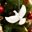 Enfeites de Natal em resina com pombas brancas, símbolo de paz e esperança!