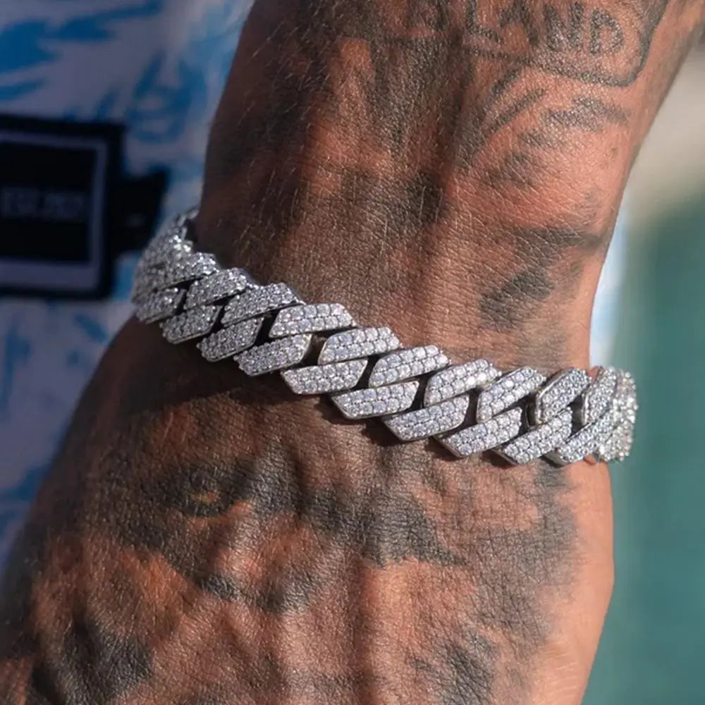 Modern Men's Bracelet – Style & Elegance