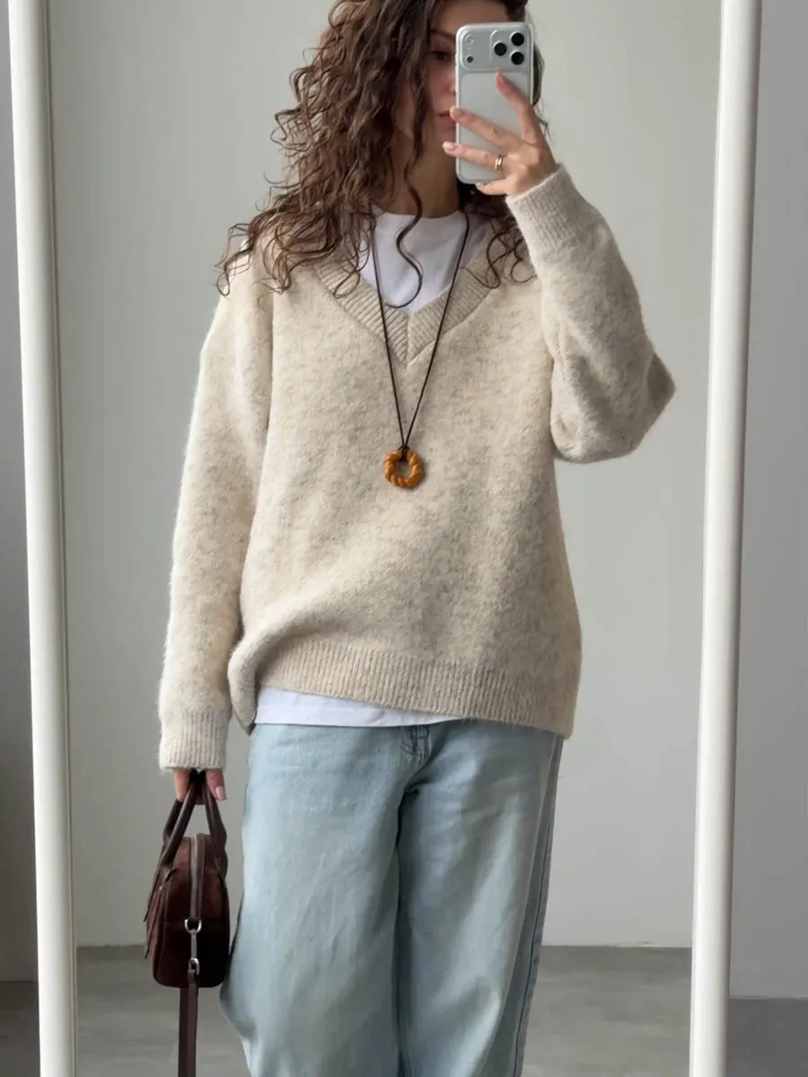 Hirsionsan 2025 New Soft Loose V Neck Knitted Sweaters Women Winter Solid Female Pullovers & Scarf Warm Basic Knitwear Jumper