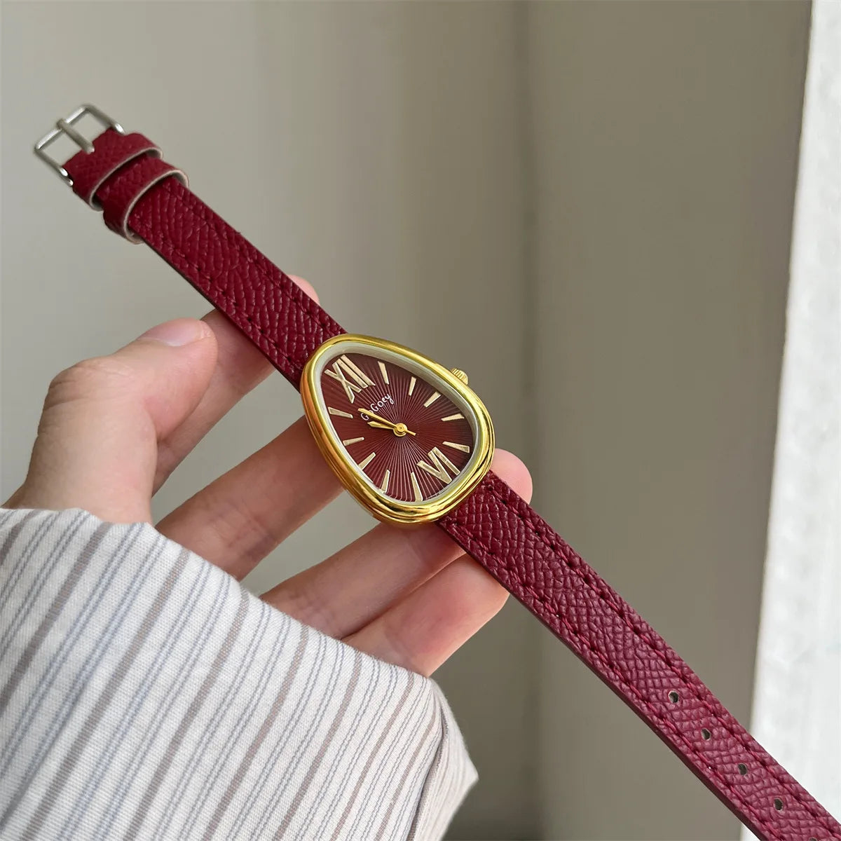 Luxury Women’s Snake Dial Leather Strap Watch – Fashion Casual Quartz Wristwatch