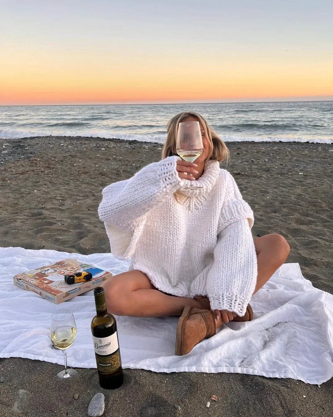 Hot Sale Of The Season Women's Oversized Long Sleeve Knitted Sweater Thick Winter Style Crew Neck Coarse Texture Cross-Border Ne