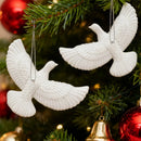 Enfeites de Natal em resina com pombas brancas, símbolo de paz e esperança!