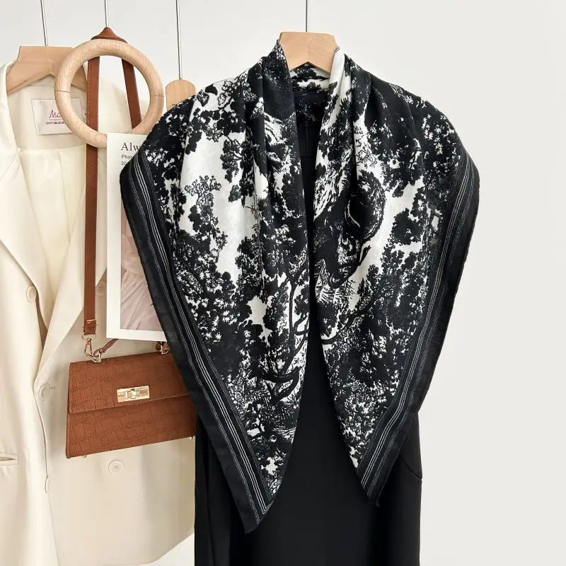 Women’s All-Season Fashion Scarf – Style, Softness & Versatility in One
