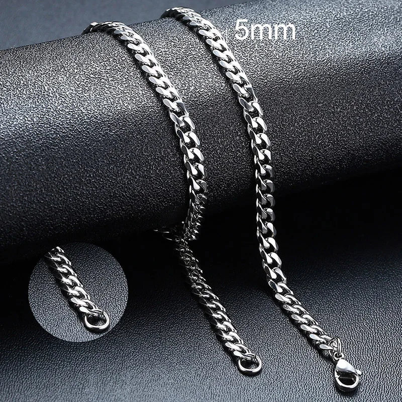 Stainless Steel Chain Necklace – Durable and Stylish for Everyday Wear