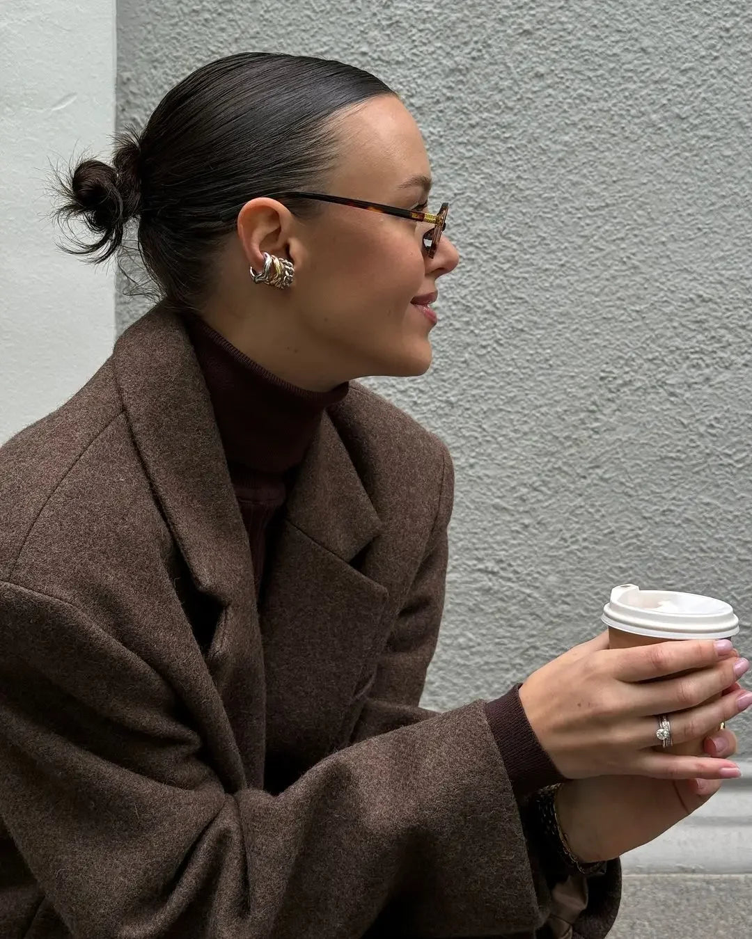 Brown Shoulder Pad Wool Blend Overcoat Women Elegant Lapel Single-breasted Long Sleeve Coat 2025 Autumn Lady Commuter Outerwear