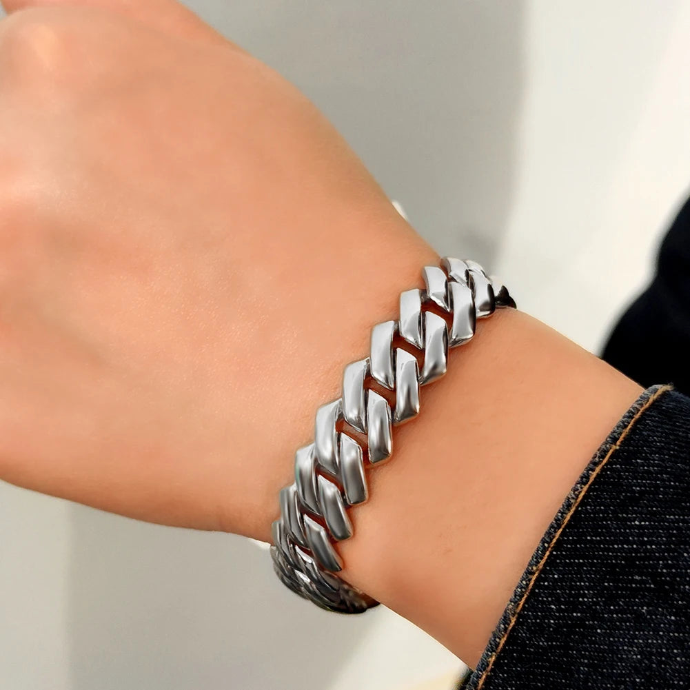 Modern Men's Bracelet – Style & Elegance