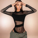 Body sexy com recortes e malha vazada 