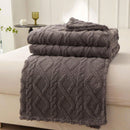 Lyon Coral Blanket – Lightweight Comfort & Versatility