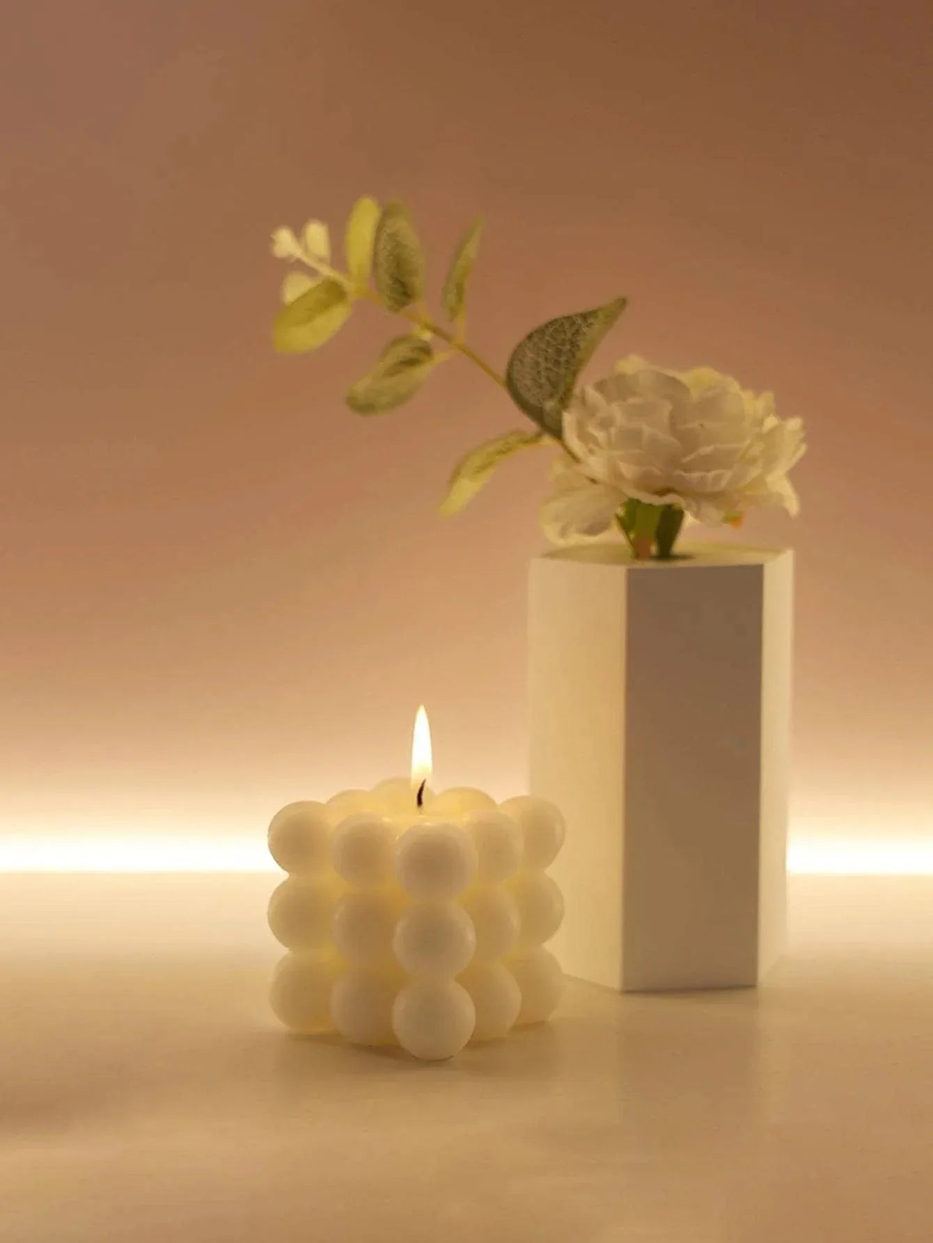 Handmade Soy Wax Aromatherapy Candle – Scented Decorative Cube/Ball Shape, Ideal for Home Decor & Wedding Gift