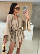 Vestido elegante para mulher com pregas, castanho, decote em V profundo, mangas compridas, modelo curto, moda feminina primavera/verão 2025, largo e elegante.