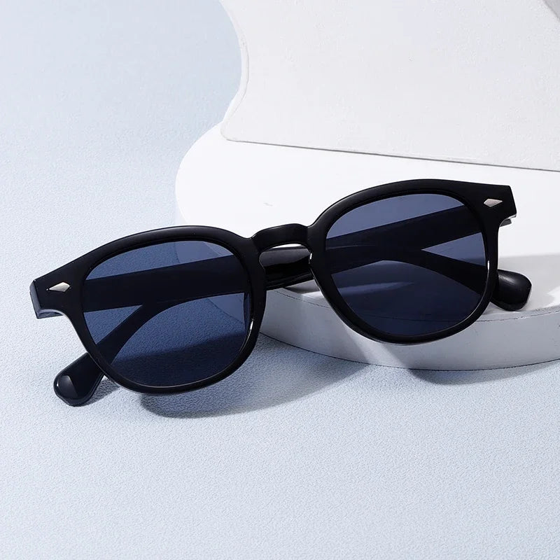 Vintage Rectangle Sunglasses – Classic Style & UV Protection