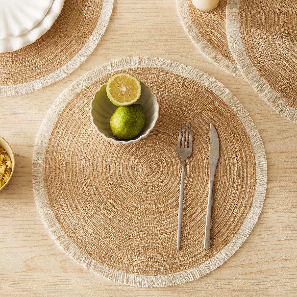 4pcs/set Round Woven Placemats with Fringe – Eco-Friendly & Modern Design
