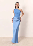 Vestido comprido de cetim com um ombro só, elegante e sensual, estilo bodycon, perfeito para as noites de verão.