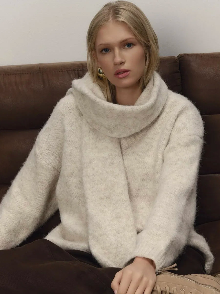 Hirsionsan 2025 New Soft Loose V Neck Knitted Sweaters Women Winter Solid Female Pullovers & Scarf Warm Basic Knitwear Jumper