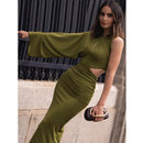 Vestido midi verde assimétrico, elegante e sensual, com um só ombro.